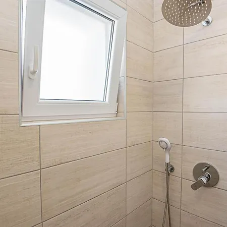 Cozy In With Wifi Brodarica (Sibenik-Knin)