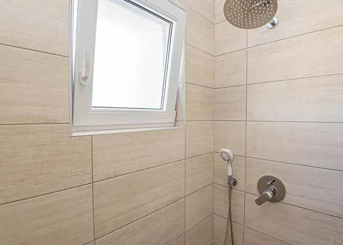 Cozy In With Wifi Brodarica (Sibenik-Knin)